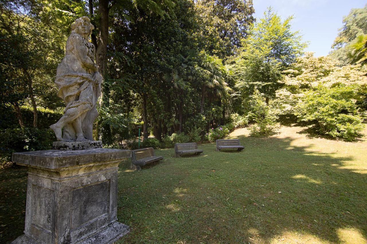 Relax Tra Lago E Parco Lesa Exterior photo